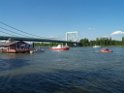 Motor Segelboot mit Motorschaden trieb gegen Alte Liebe bei Koeln Rodenkirchen P073
